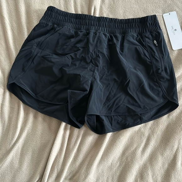 NWT CRZ YOGA Running Shorts - Picture 1 of 3